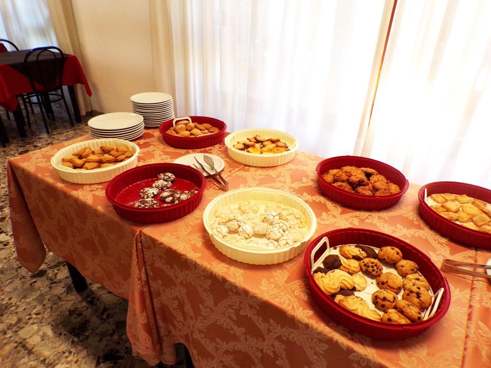 Hotel Esedra b&b con brunch fino a mezzogiorno Milano Marittima Esterno foto