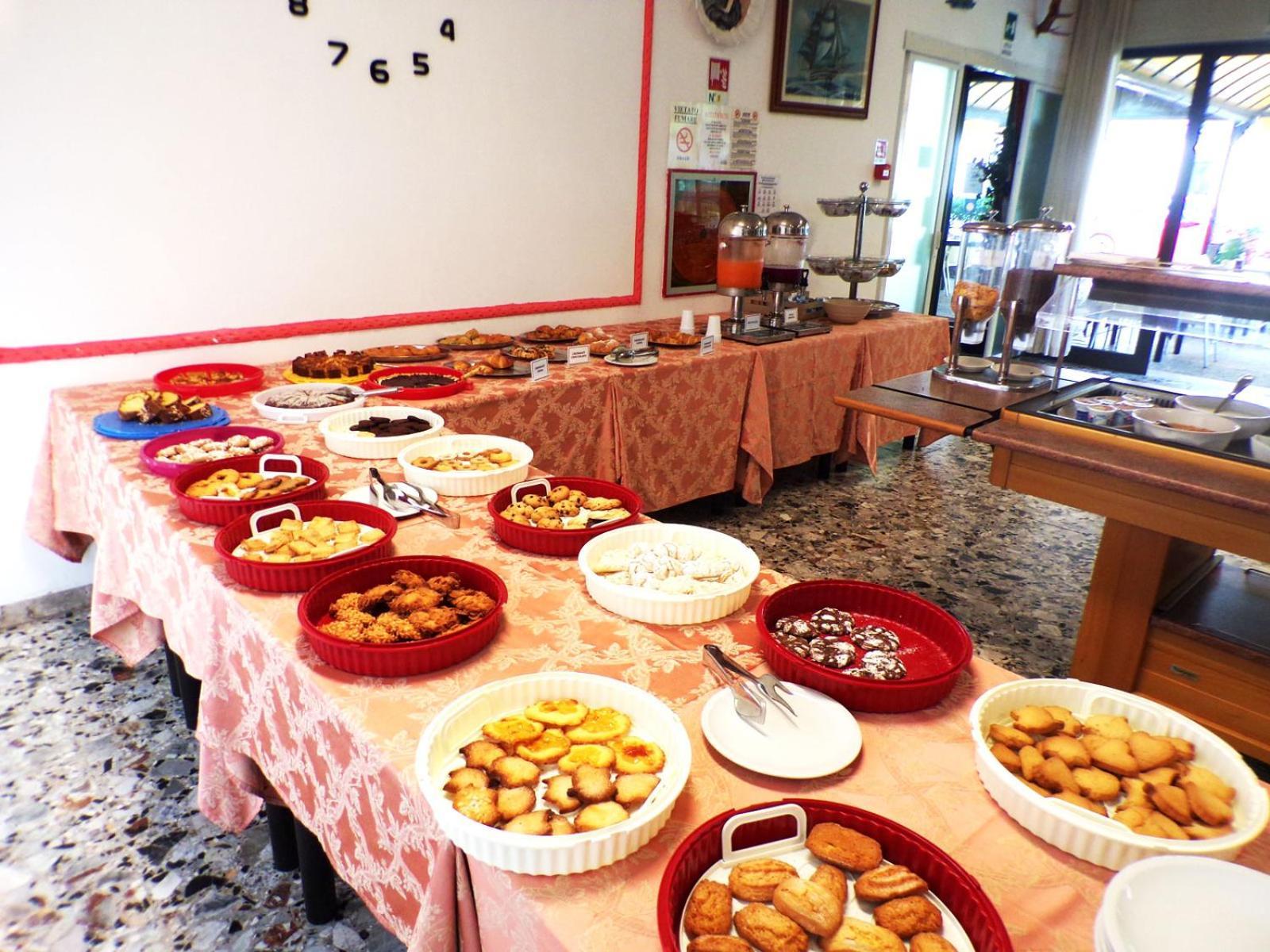 Hotel Esedra b&b con brunch fino a mezzogiorno Milano Marittima Esterno foto