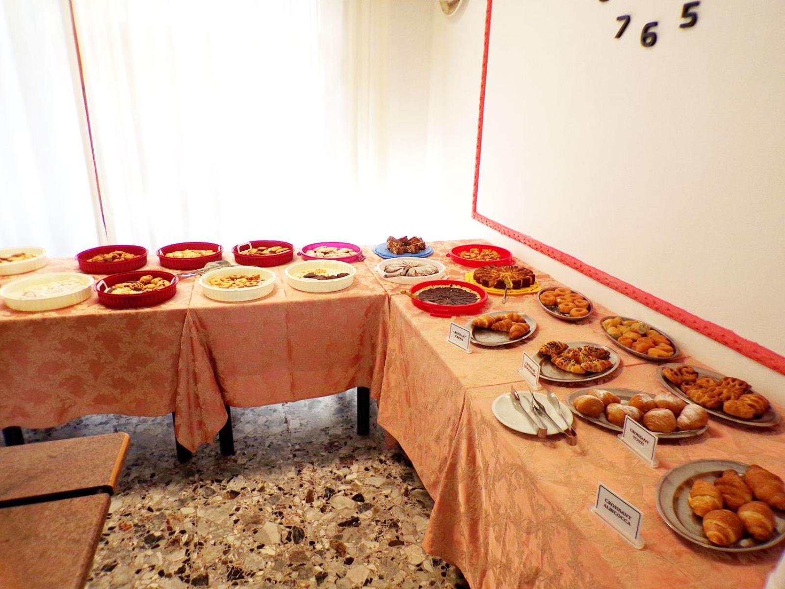 Hotel Esedra b&b con brunch fino a mezzogiorno Milano Marittima Esterno foto