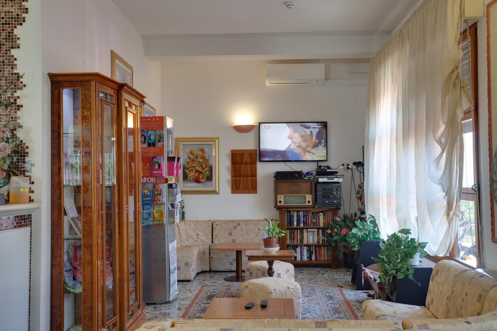 Hotel Esedra b&b con brunch fino a mezzogiorno Milano Marittima Esterno foto