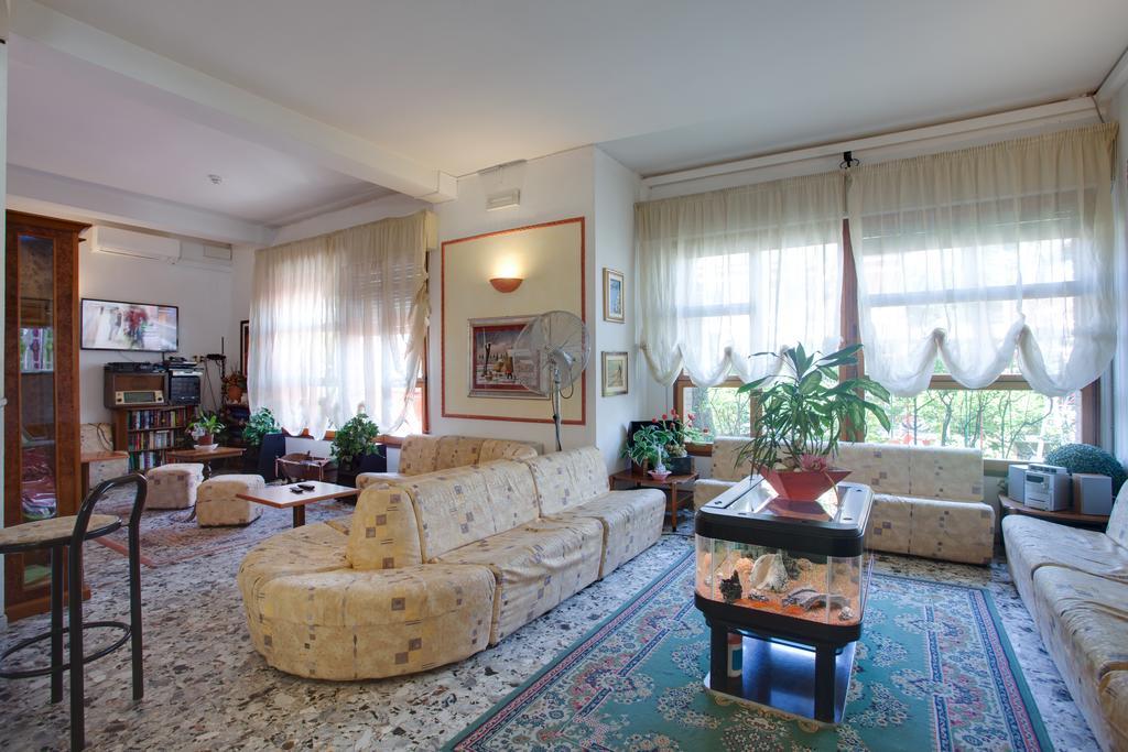 Hotel Esedra b&b con brunch fino a mezzogiorno Milano Marittima Esterno foto