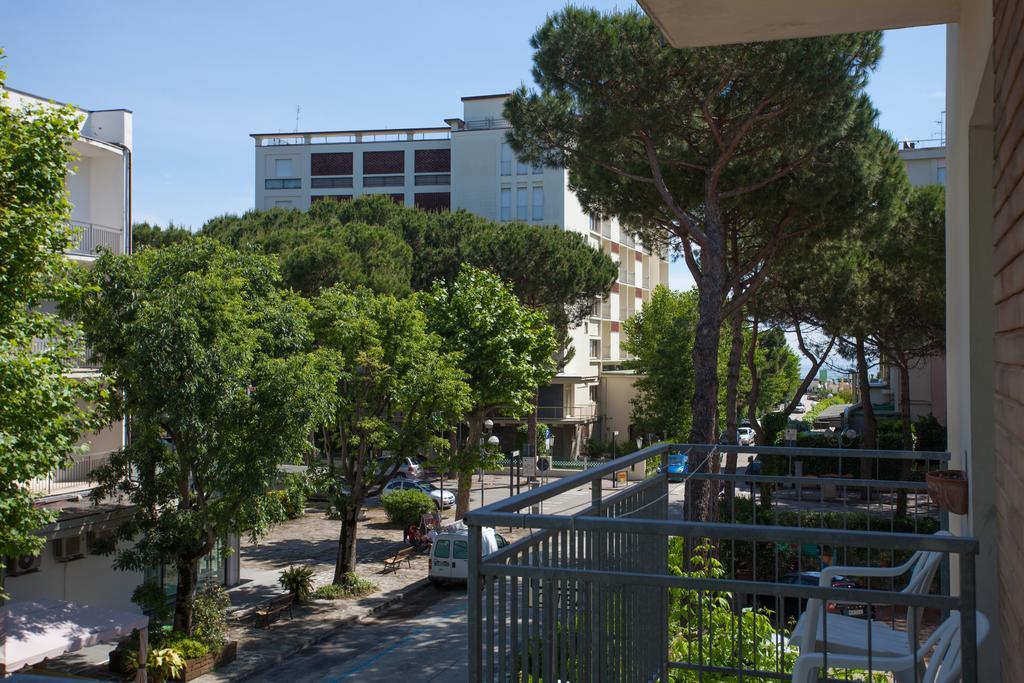 Hotel Esedra b&b con brunch fino a mezzogiorno Milano Marittima Esterno foto