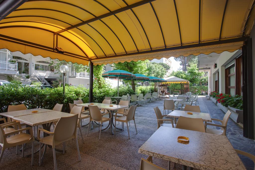 Hotel Esedra b&b con brunch fino a mezzogiorno Milano Marittima Esterno foto