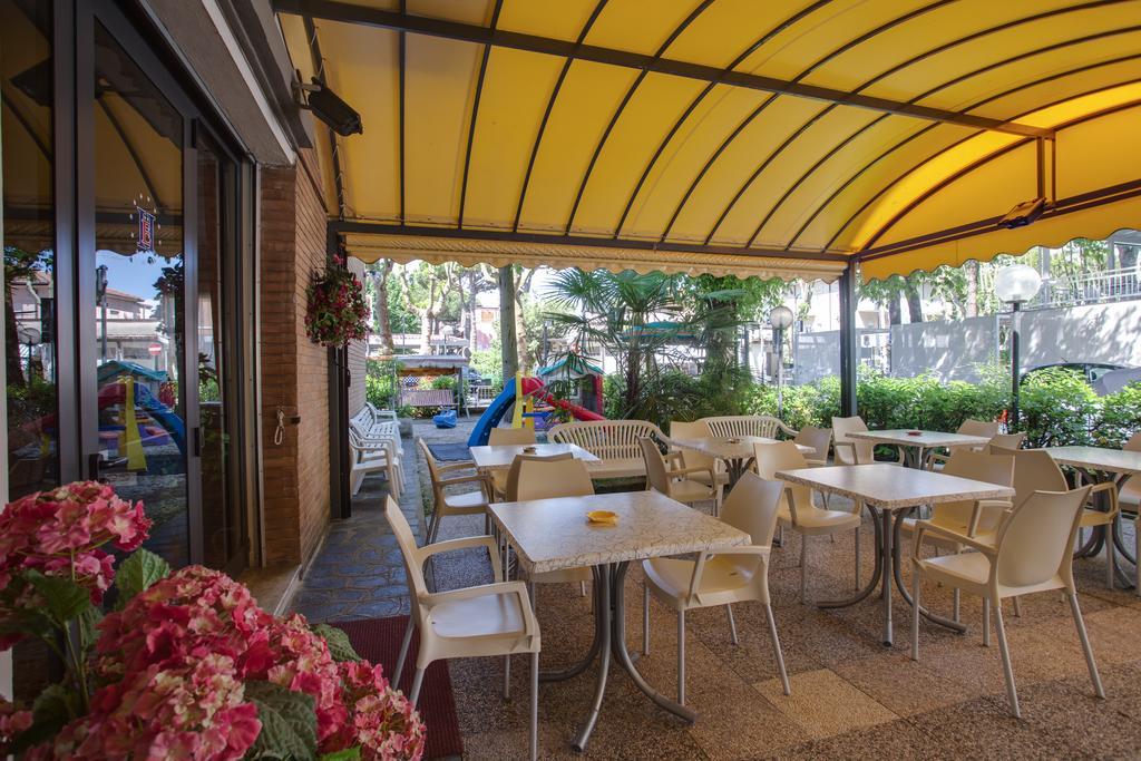 Hotel Esedra b&b con brunch fino a mezzogiorno Milano Marittima Esterno foto
